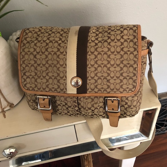 ⚡️Coach Crossbody purse - Picture 2 of 5